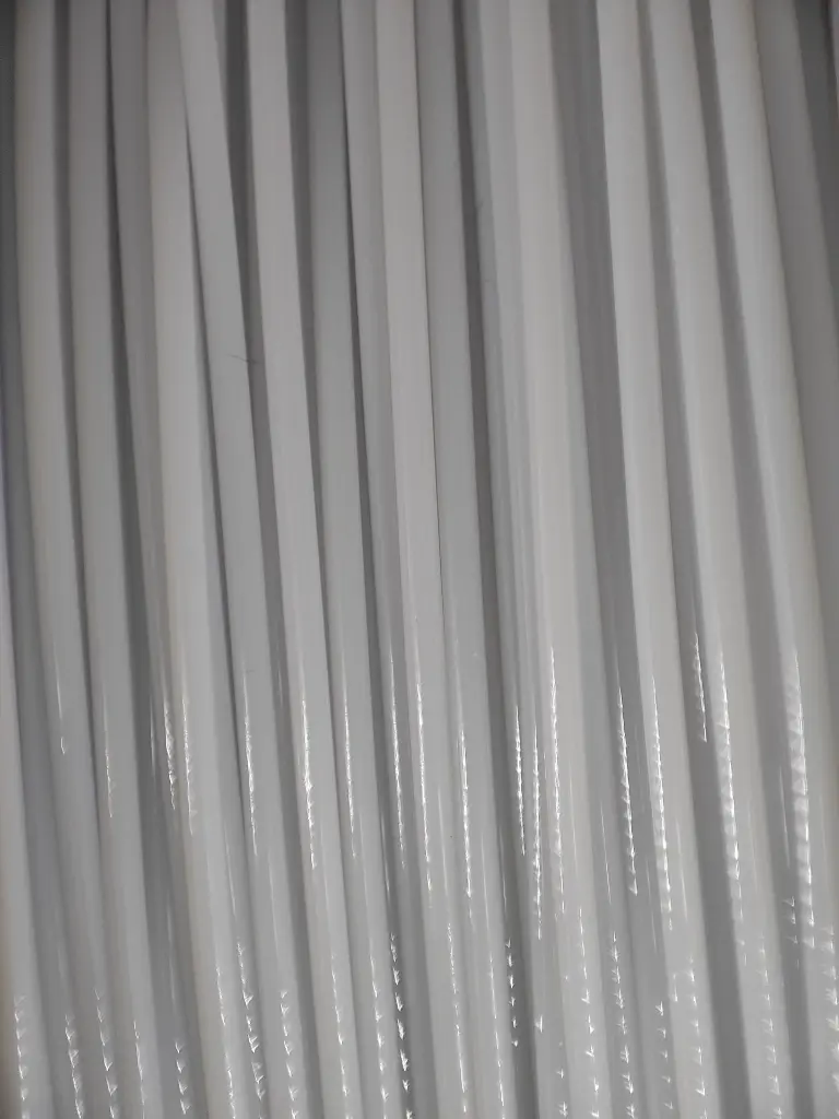 HTPET+ Nuclear Winter White (cardboard) - zoom.webp